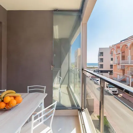 Amazing 50 M From The Appartement