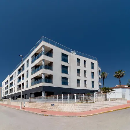 Amazing 50 M From The * تورّيفيِخا